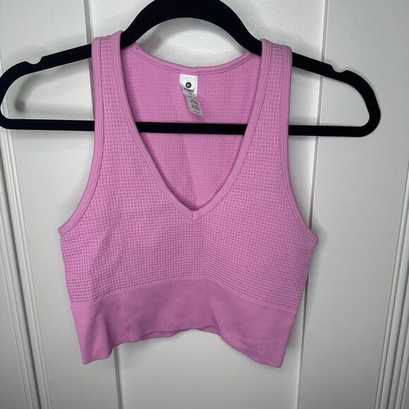 Pink crop new balance size small (v1) - Picture 4 of 4